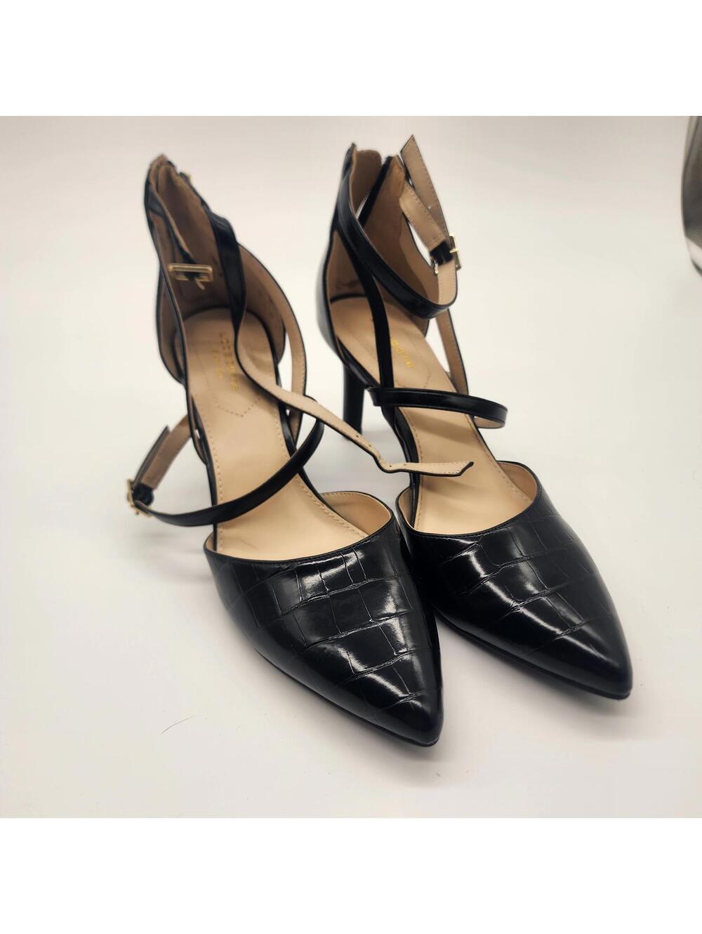 NWOB Liz claiborne python print like strappy heels 9 memory foam